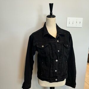 Like New Size Small Old Navy Black Denim Jacket